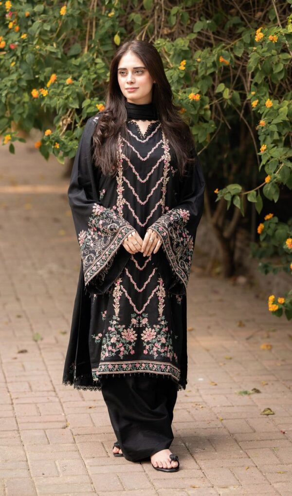 Luxury Unstitched Embroidered Lawn 3 Piece Suit