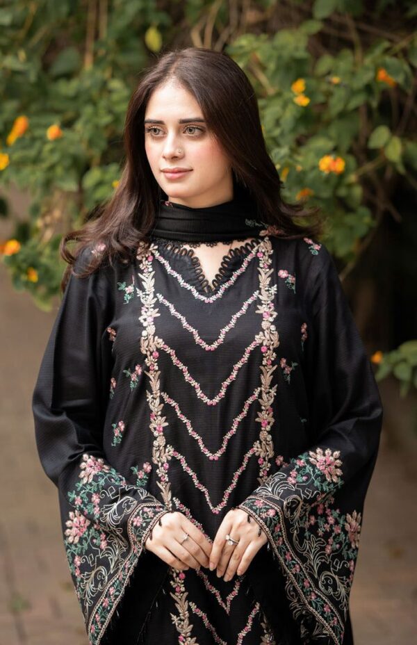Luxury Unstitched Embroidered Lawn 3 Piece Suit