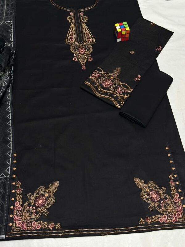 Premium 3 Piece Embroidered Lawn Suit - Unstitched