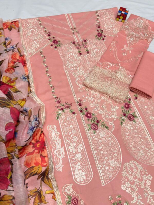Premium 3 Piece Embroidered Lawn Suit - Unstitched