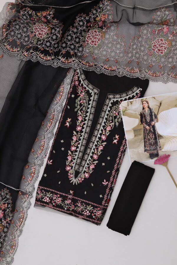 Premium 3 Piece Embroidered Lawn Suit - Unstitched