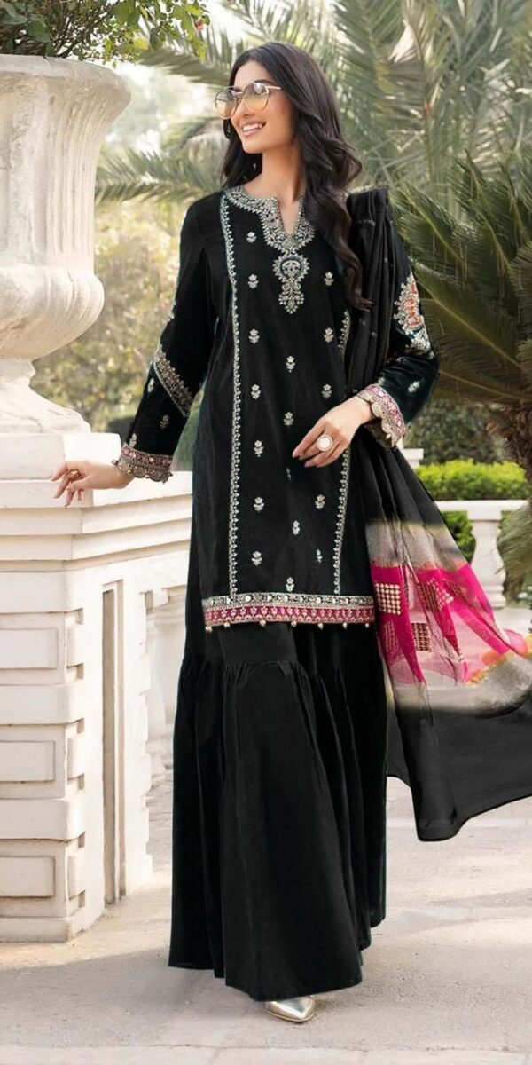 Premium 3 Piece Embroidered Lawn Suit - Unstitched