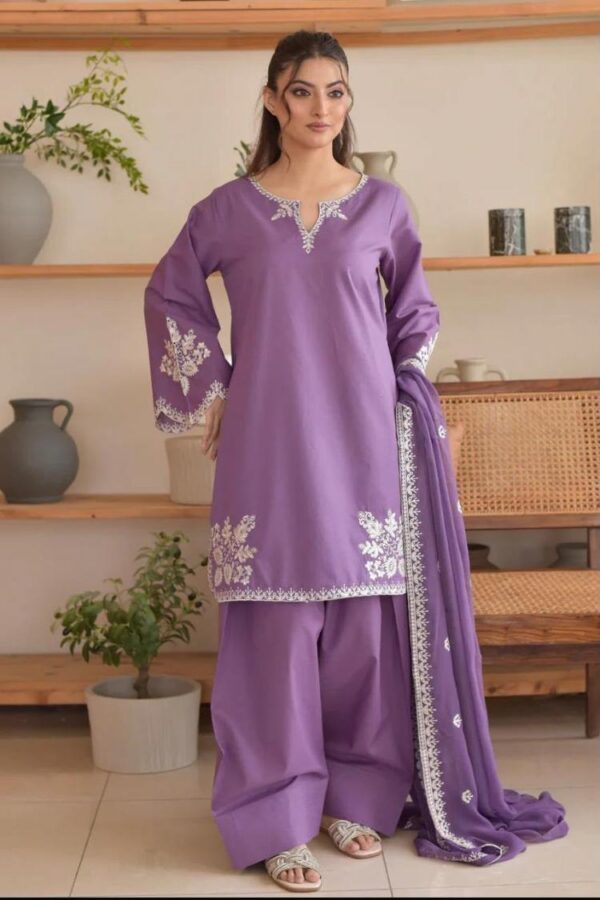 Premium 3 Piece Embroidered Lawn Suit - Unstitched
